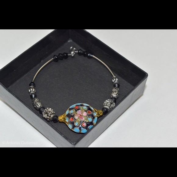 Sliver Bracelet - Picture 2 of 4